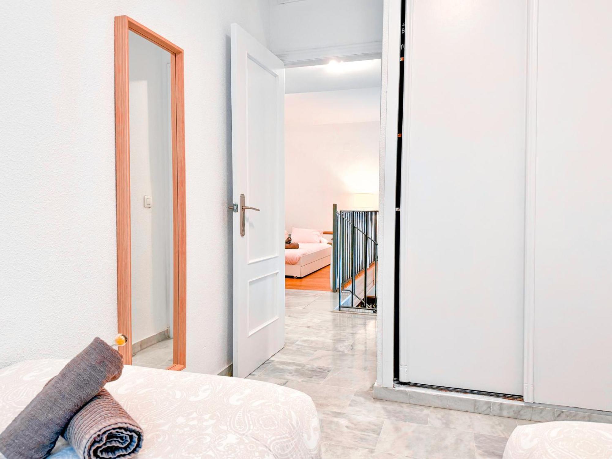 Alameda Duplex In The Old Town Apartment Севиля Екстериор снимка